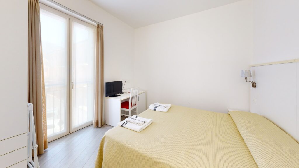 HOTEL-CASA-MARINA-LOANO-SV-Bedroom(21)